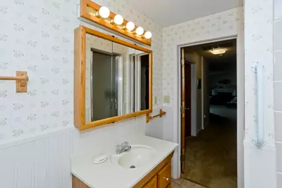 34 Vadnais St, Holyoke, MA 01040 - Photo 13