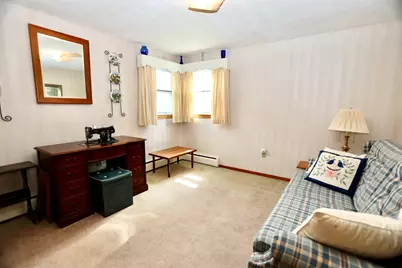 36 Revere St, Worcester, MA 01604 - Photo 11