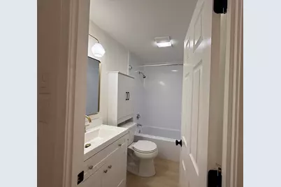2 Greenbriar Dr #103, North Reading, MA 01864 - Photo 9