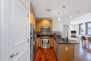 70 Lincoln St, Boston, MA 02111 - Photo 3