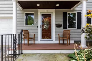 8 Jackson Rd, Marblehead, MA 01945 - Photo 3