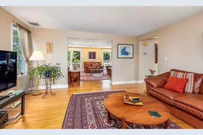 8 Jackson Road, Marblehead, MA 01945 - Photo 11