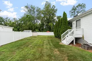 170 Townsend Ave, Lowell, MA 01854 - Photo 39