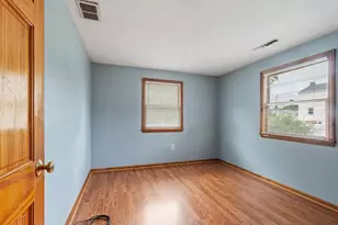 170 Townsend Ave, Lowell, MA 01854 - Photo 35