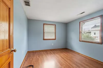 170 Townsend Ave, Lowell, MA 01854 - Photo 35