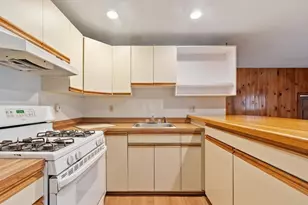 170 Townsend Ave, Lowell, MA 01854 - Photo 31