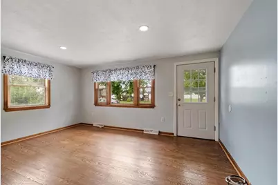 170 Townsend Ave, Lowell, MA 01854 - Photo 3