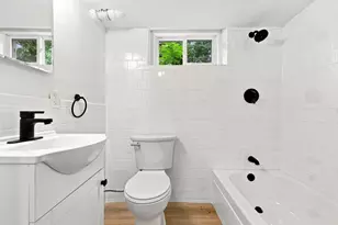 7 Franklin St, Boston, MA 02136 - Photo 33