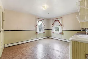 54 Franklin St, Athol, MA 01331 - Photo 21