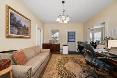 1971 Northampton St, Holyoke, MA 01040 - Photo 11