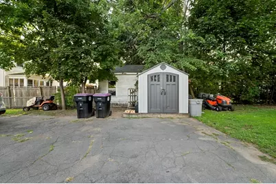 1971 Northampton St, Holyoke, MA 01040 - Photo 31