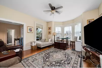 1971 Northampton St, Holyoke, MA 01040 - Photo 7