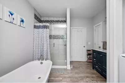 1971 Northampton St, Holyoke, MA 01040 - Photo 17