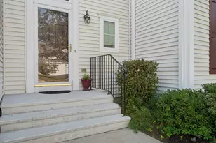 126 Clubhouse Ln, Northbridge, MA 01534 - Photo 3