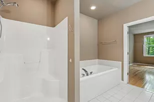 126 Clubhouse Ln, Northbridge, MA 01534 - Photo 17