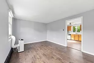 15 Sunflower Ln, Westfield, MA 01085 - Photo 7