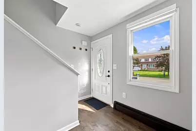 15 Sunflower Lane #B, Westfield, MA 01085 - Photo 5