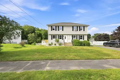 15 Sunflower Lane #B, Westfield, MA 01085 - Photo 3