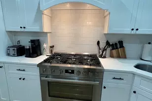 5 Garden Ct, Boston, MA 02113 - Photo 5