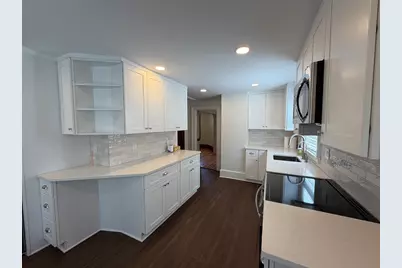 94 Madison #SF, Dedham, MA 02026 - Photo 5