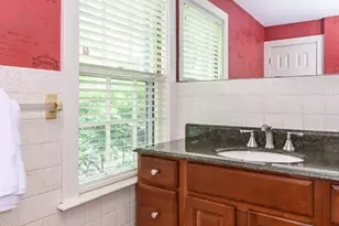 186 Oakland St, Wellesley, MA 02481 - Photo 11