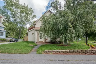 317 Oxford St  N, Auburn, MA 01501 - Photo 3