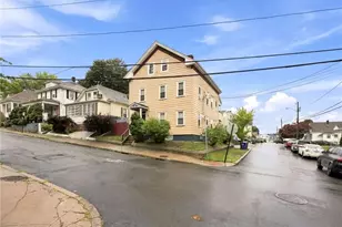 884 River, Providence, RI 02908 - Photo 29