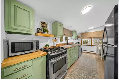 8 Lake Attitash Rd, Amesbury, MA 01913 - Photo 11