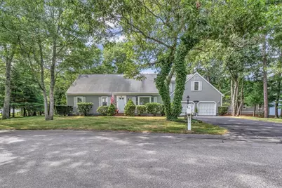 25 Wiley Post Lane, Falmouth, MA 02536 - Photo 1
