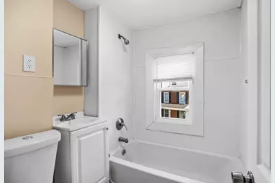32-34 Pearl St, Chicopee, MA 01013 - Photo 17