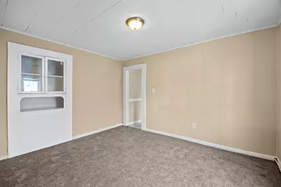 32-34 Pearl St, Chicopee, MA 01013 - Photo 7