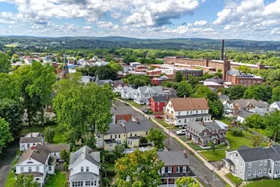 32-34 Pearl St, Chicopee, MA 01013 - Photo 21