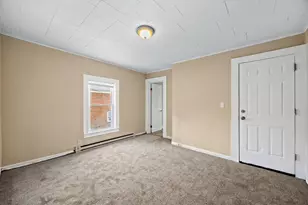 32-34 Pearl St, Chicopee, MA 01013 - Photo 5