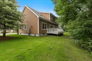 64 Woodland Park Dr, Haverhill, MA 01830 - Photo 35