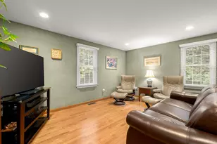 13 Bayberry Rd, Raynham, MA 02767 - Photo 5