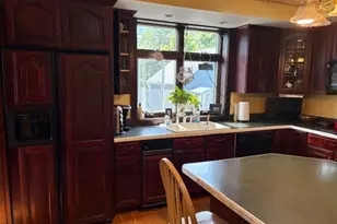 21 Whitney Rd, Quincy, MA 02169 - Photo 3