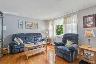 10 Lincoln Ave, Haverhill, MA 01830 - Photo 5