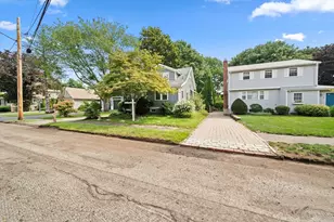 72 Valleyfield St, Lexington, MA 02421 - Photo 3
