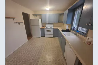 265 N East St, Amherst, MA 01002 - Photo 9