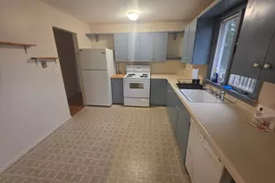 265 N East St, Amherst, MA 01002 - Photo 9