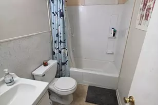 265 N East St, Amherst, MA 01002 - Photo 21