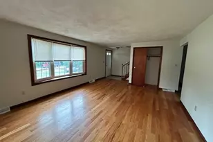 362 Plymouth St, Bridgewater, MA 02324 - Photo 3