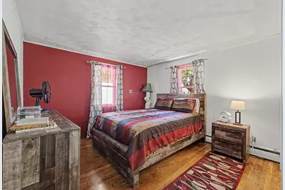 369 Breckwood Blvd, Springfield, MA 01109 - Photo 15