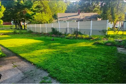 369 Breckwood Blvd, Springfield, MA 01109 - Photo 21