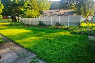 369 Breckwood Blvd, Springfield, MA 01109 - Photo 21