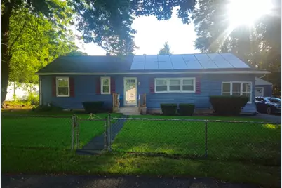369 Breckwood Blvd, Springfield, MA 01109 - Photo 1
