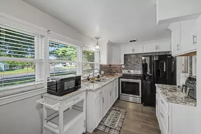 369 Breckwood Blvd, Springfield, MA 01109 - Photo 7
