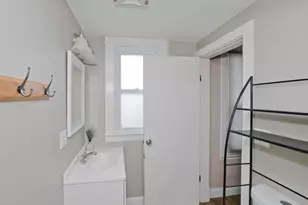 791 Britton St, Chicopee, MA 01020 - Photo 25