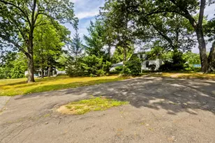 791 Britton St, Chicopee, MA 01020 - Photo 37
