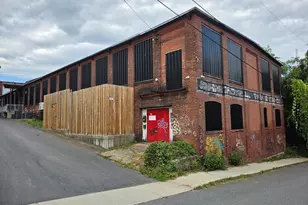 13 Arch St, Greenfield, MA 01301 - Photo 1